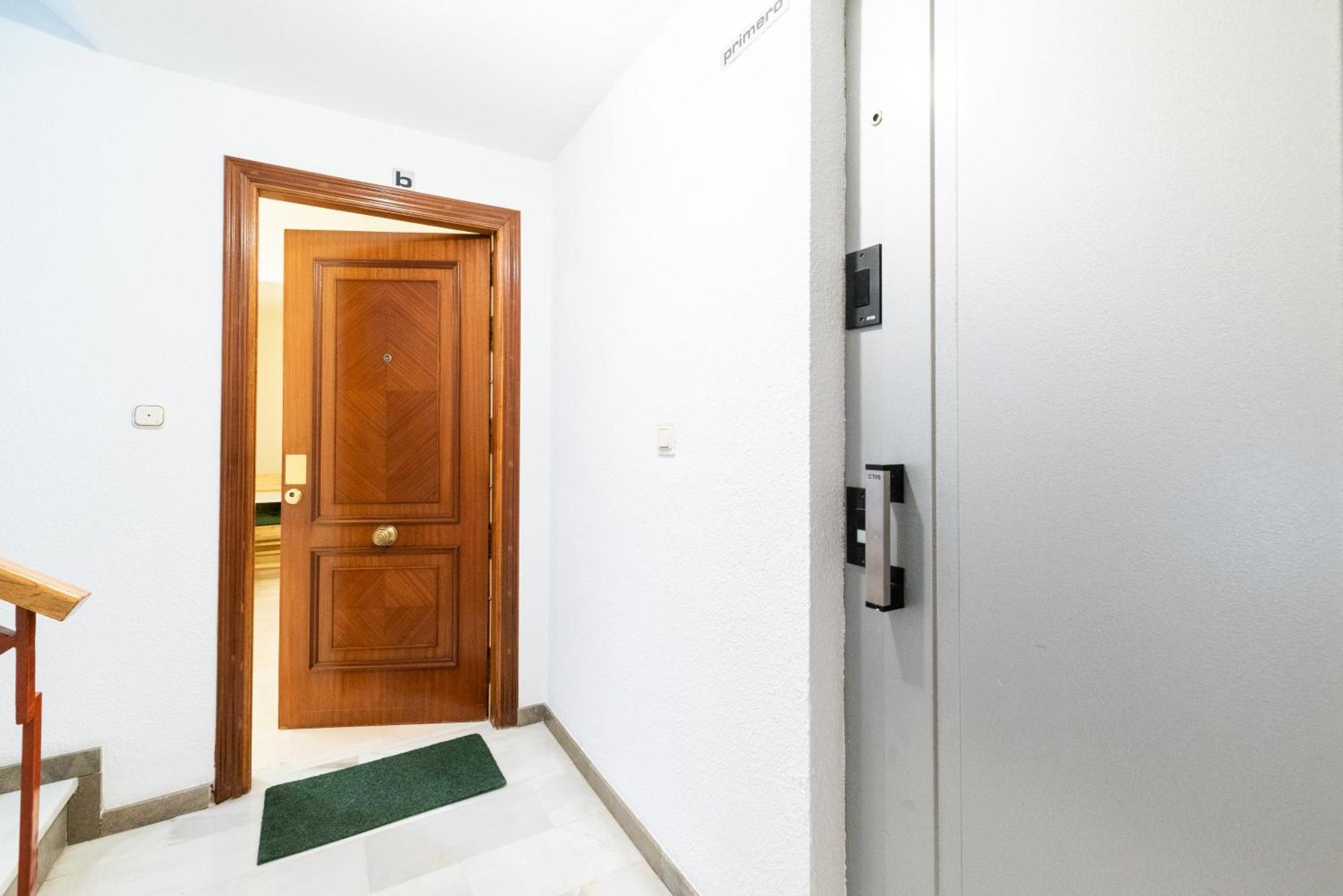 Centrico Apartamento Гранада Екстериор снимка